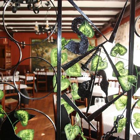 Hostal Rte. Elena Fuentes de Ebro Εξωτερικό φωτογραφία