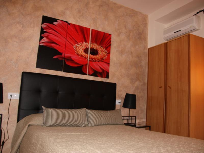 Hostal Rte. Elena Fuentes de Ebro Δωμάτιο φωτογραφία