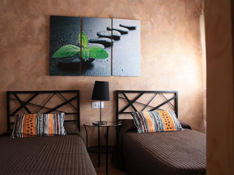 Hostal Rte. Elena Fuentes de Ebro Δωμάτιο φωτογραφία
