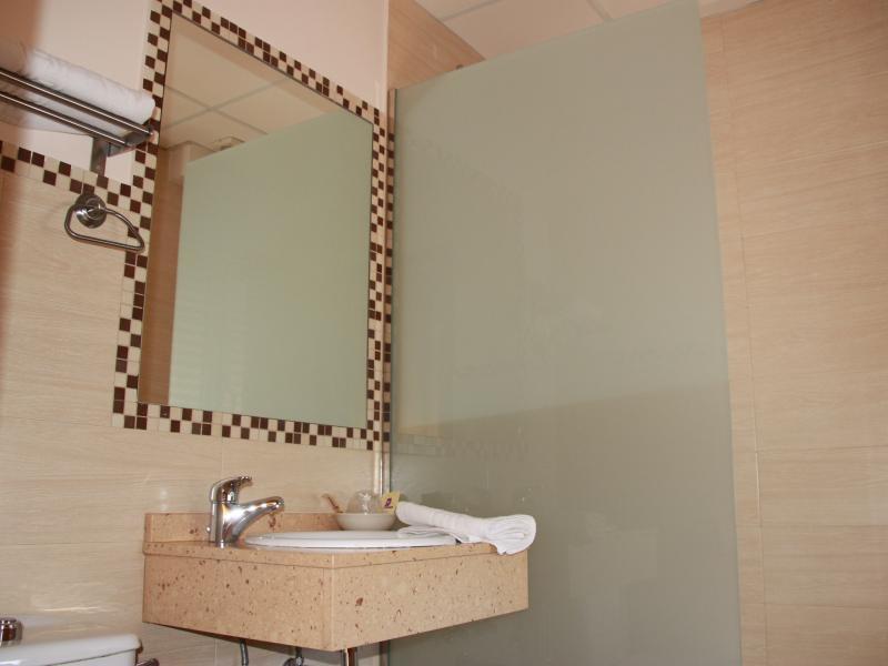 Hostal Rte. Elena Fuentes de Ebro Δωμάτιο φωτογραφία