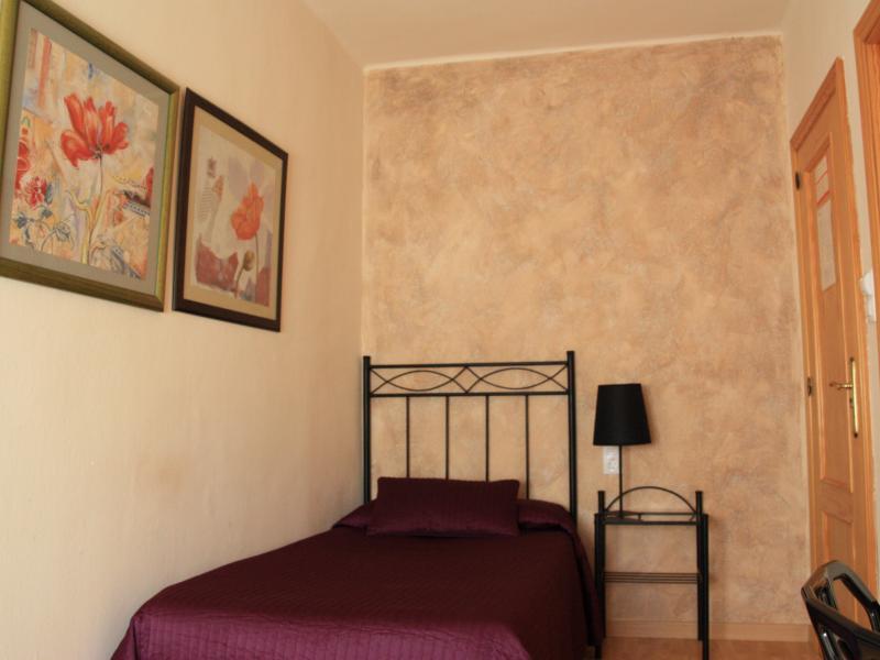 Hostal Rte. Elena Fuentes de Ebro Δωμάτιο φωτογραφία